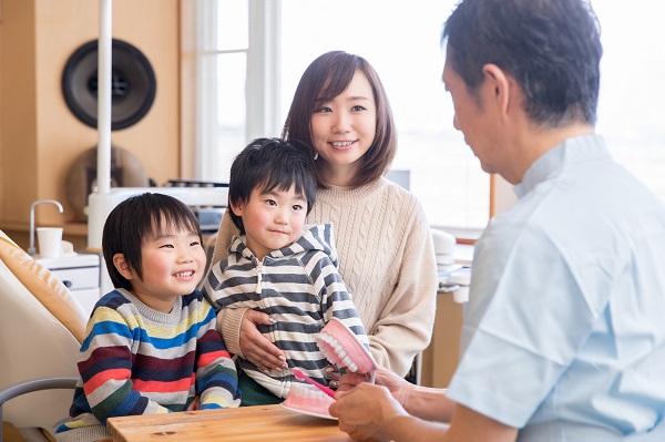 Family Dentistry Tips for Picking a Toothbrush and Toothpaste for a Child