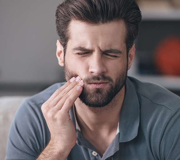 Tucson Can a Cracked Tooth be Saved with a Root Canal and Crown